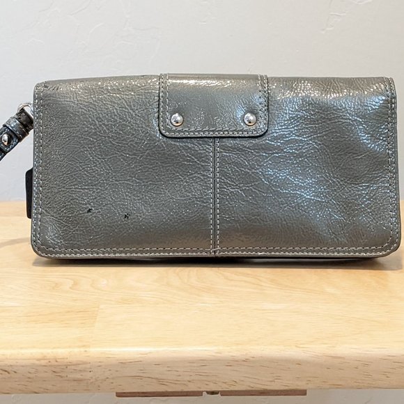 Coach silver wallet w/ removable wristlet strap - Picture 3 of 4